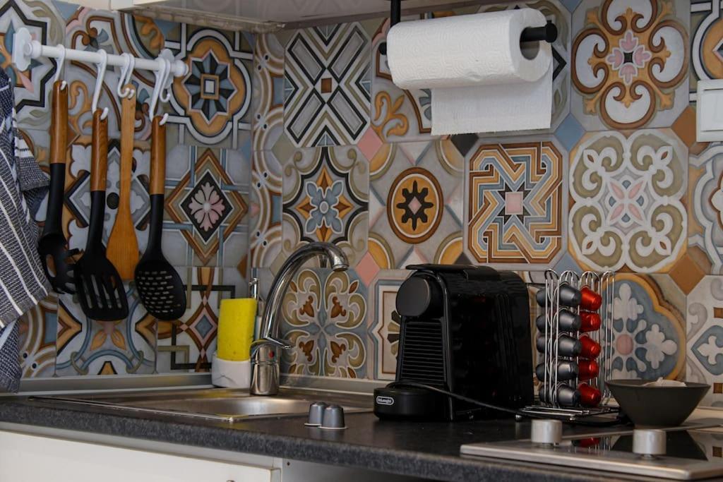 Bedcity Apartment In The Center Of Salonicco Esterno foto