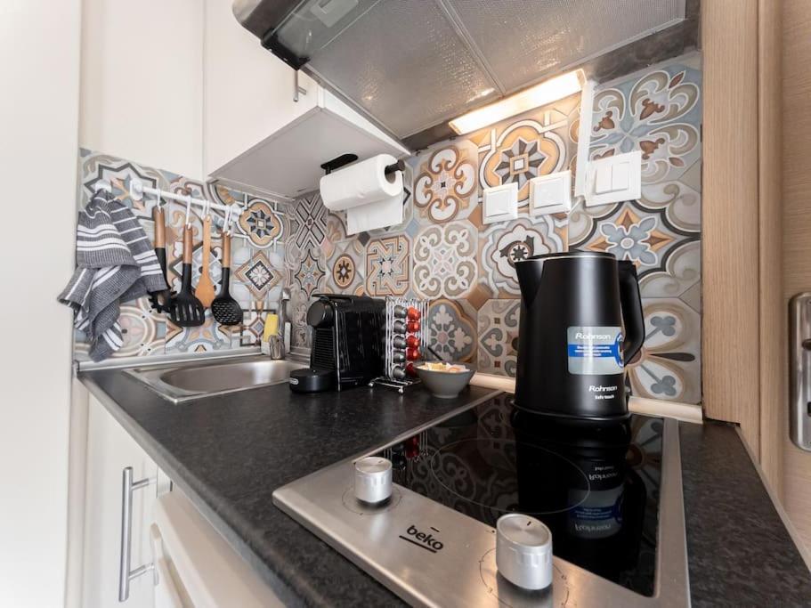 Bedcity Apartment In The Center Of Salonicco Esterno foto